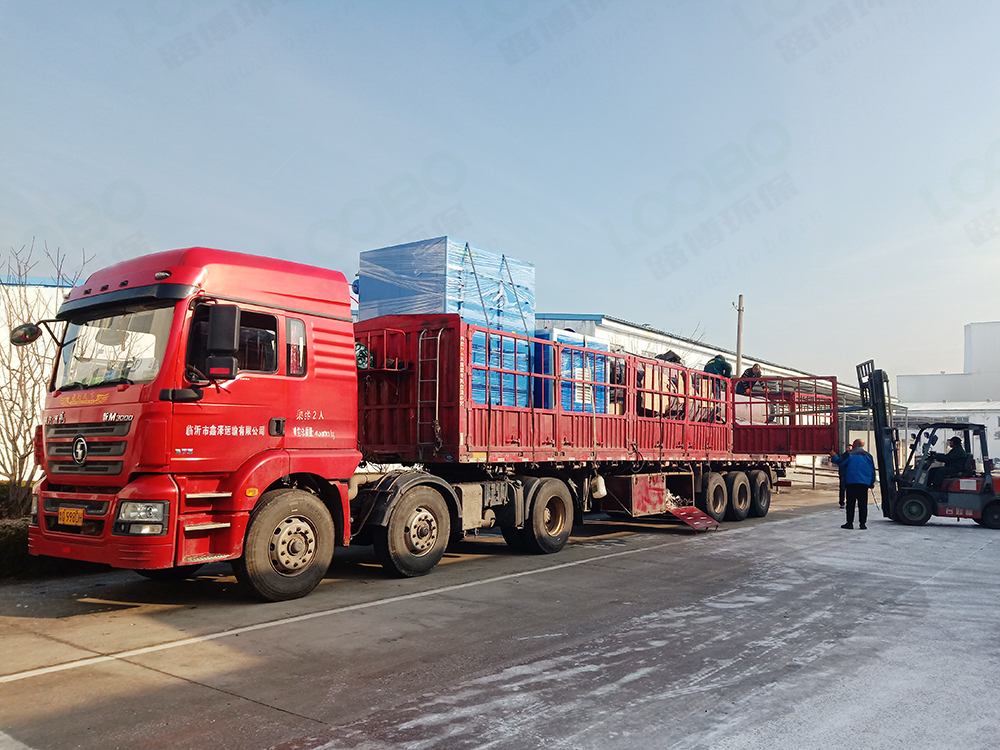 濾筒除塵器發貨 (3).jpg