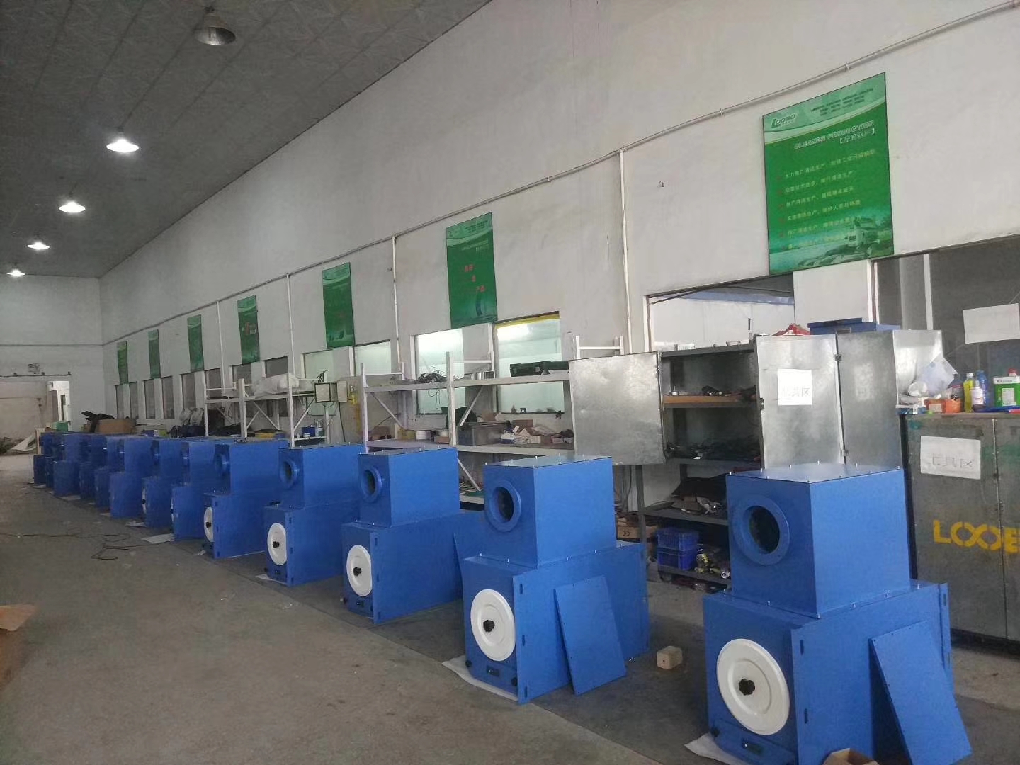 工業(yè)車間粉塵凈化裝置如何選？看看這個讓你選對設備少花錢