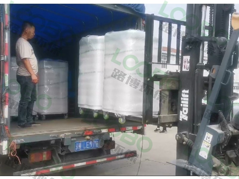 專車發(fā)往北京, 看移動式焊接煙塵凈化器如何馳騁疆場,大顯神威 (2).jpg